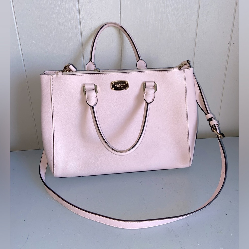Michael Kors Purse | Color: light pink
